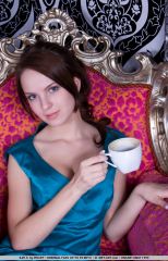 Подавшая с нежностью тело эротоманка Ilze (14 фото)