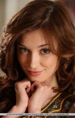 ��������� �������� ��� ������� �������� Julie Vee (18 ����)