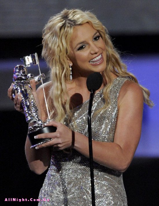 Britney Spears  MTV VMA 2008 (9 )