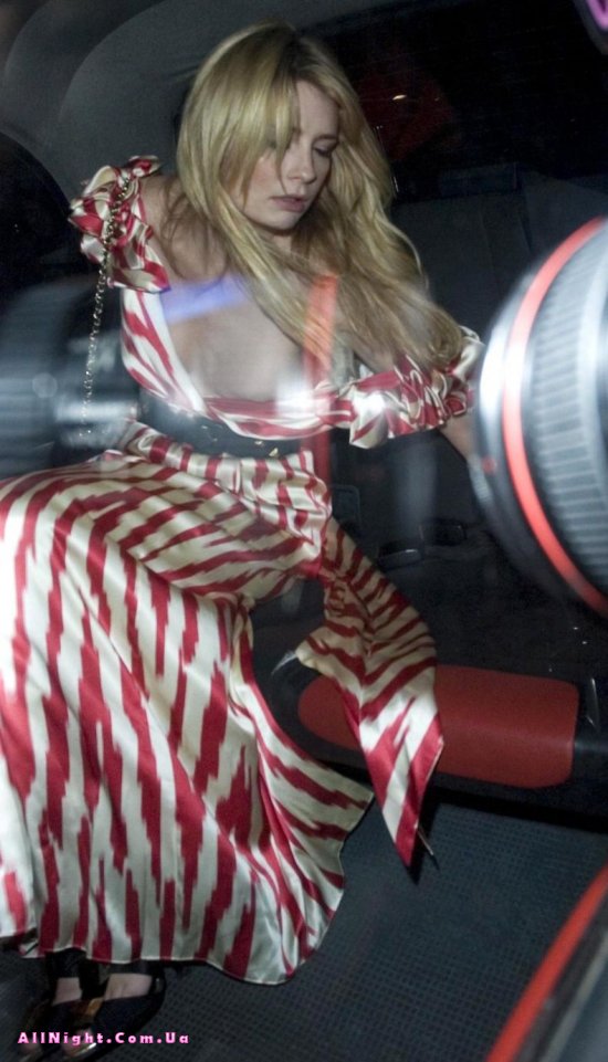 Mischa Barton (7 )