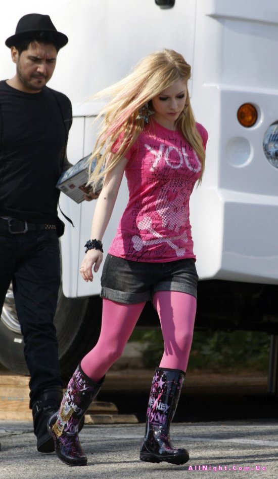 Avril Lavigne (9 )