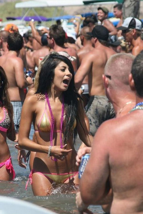 Порно вечеринки на пляже. Смотреть порно вечеринки на пляже онлайн