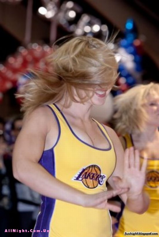    Lakers (38 )