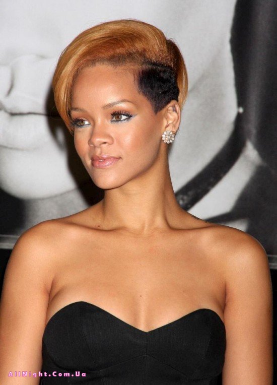 Rihanna   (6 )