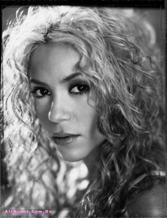  Shakira (5 )
